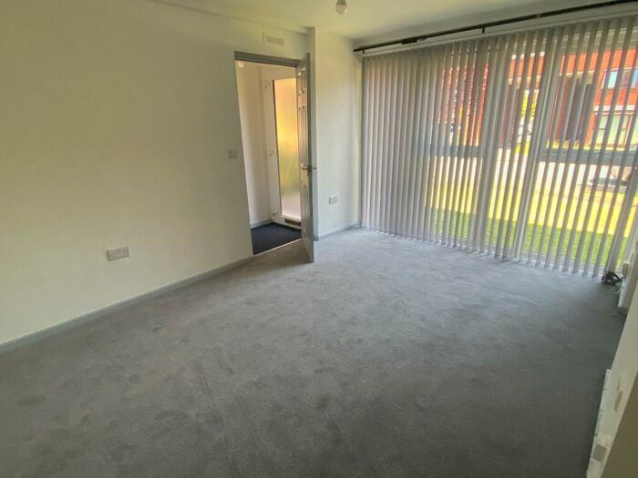 Studio To Rent In Quorn House, Browns Green, Birmingham, B20