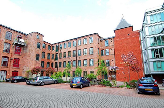 2 Bedroom Apartment To Rent In Raleigh Square, Raleigh Street, Nottingham, NG7