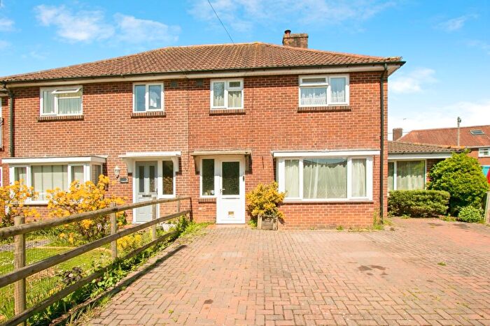 3 Bedroom Semi-Detached House For Sale In Coniston Road, Ringwood, Hampshire, BH24