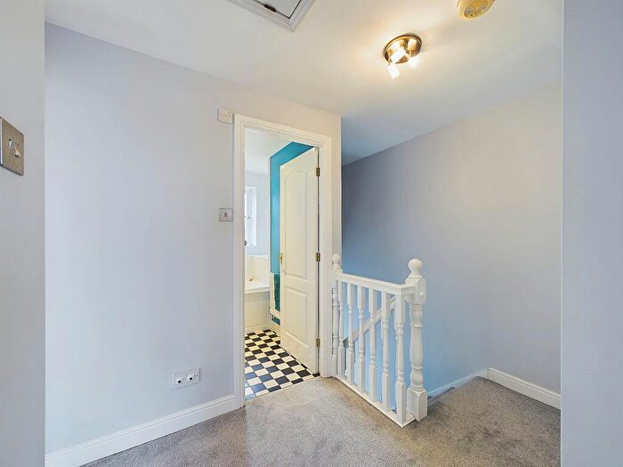 4 Bedroom Town House To Rent In Williams Close, Chester, CH2