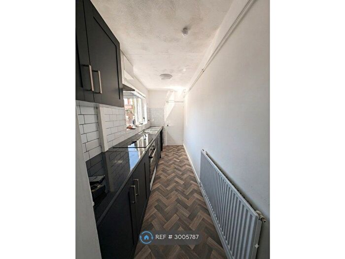 3 Bedroom Terraced House To Rent In Cambridge Street, Mansfield, NG18