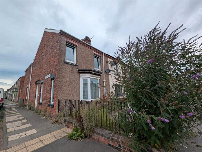 3 Bedroom Terraced House For Sale In North Road, Darlington, DL1
