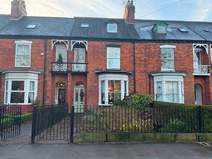 3 Bedroom Terraced House For Sale In Marlborough Ave, Hull, HU5