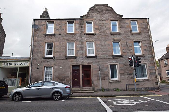 2 Bedroom Flat To Rent In D Abbot Street, Perth, PH2