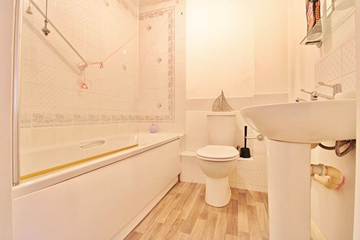 1 Bedroom Retirement Property For Sale In Grosvenor Court, Stubbington, PO14