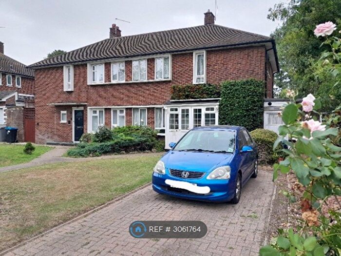 3 Bedroom Semi Detached House To Rent In Slough Lane, London, NW9