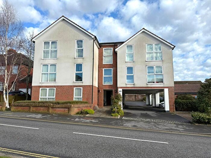 2 Bedroom Apartment To Rent In Old Turnpike Fareham Unfurnished, PO16