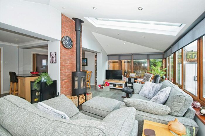 4 Bedroom Detached House For Sale In Bryn Melys, Bridgend, CF31