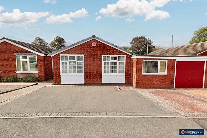 2 Bedroom Detached Bungalow For Sale In Ferndale Close, Nuneaton, CV11