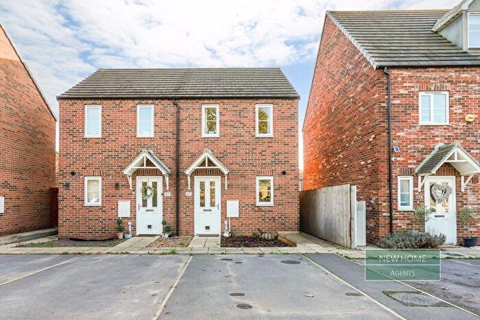 2 Bedroom Semi Detached House For Sale In Cammidge Way, Doncaster, DN4