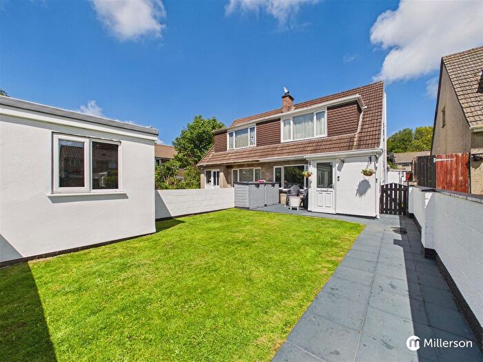 4 Bedroom Property For Sale In Trethew Gardens, Camborne, TR14