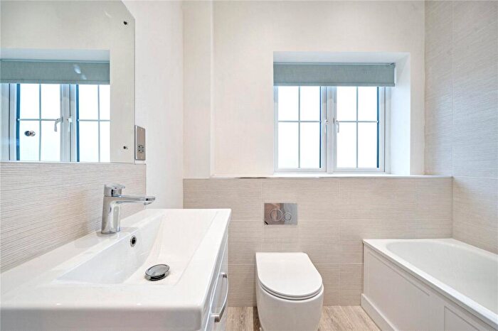 2 Bedroom Bungalow For Sale In Orchard Way, Bramley, Tadley, Hampshire, RG26