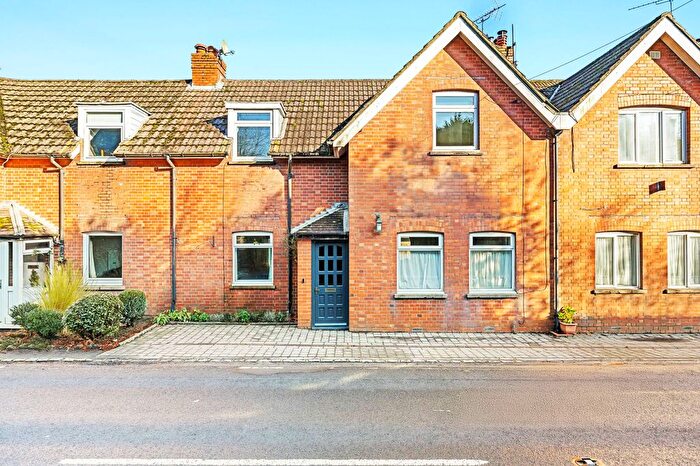 3 Bedroom Terraced House For Sale In Selsfield Road, West Hoathly, RH19