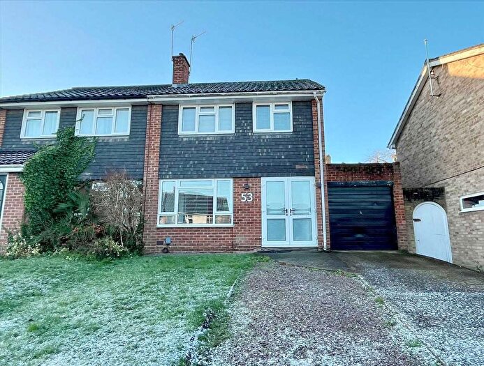 3 Bedroom Semi-Detached House For Sale In Homefield Road, Bushey ., WD23