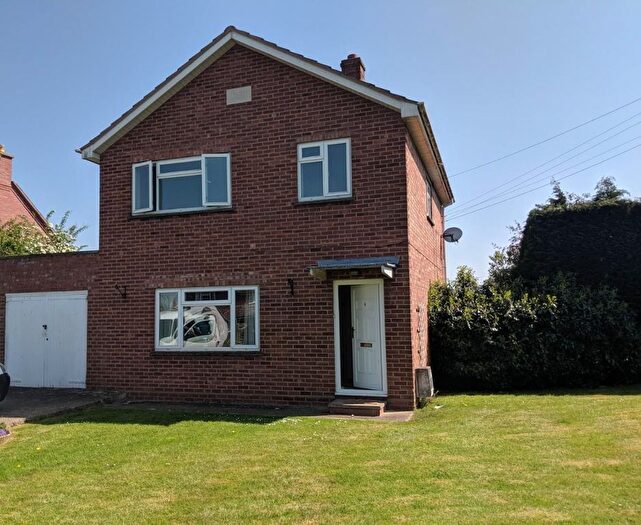 3 Bedroom Detached House To Rent In Dale Croft, Cleeve Road, Bidford On Avon, B50