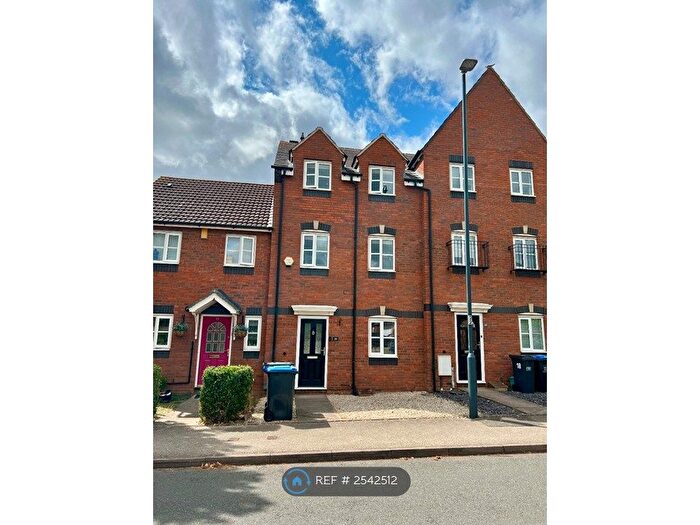3 Bedroom Terraced House To Rent In Ophelia Drive, Warwick, CV34