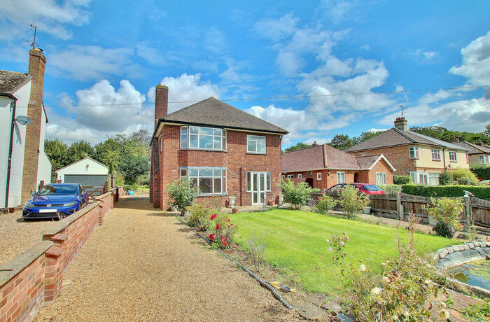 3 Bedroom Detached House For Sale In Hollow Lane, Ramsey, PE26