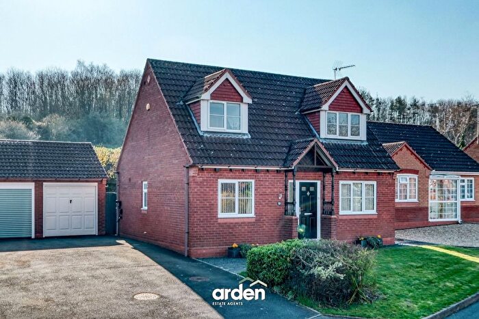 3 Bedroom Bungalow For Sale In Hingley Avenue, Worcester, WR4