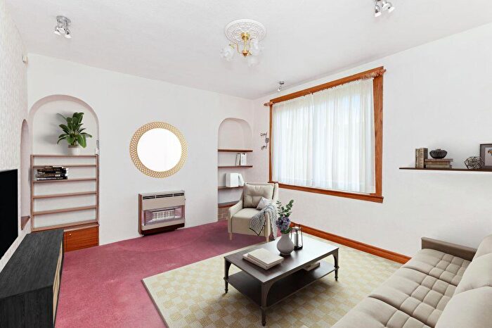 2 Bedroom Flat For Sale In / Stenhouse Gardens North, Stenhouse, Edinburgh, EH11