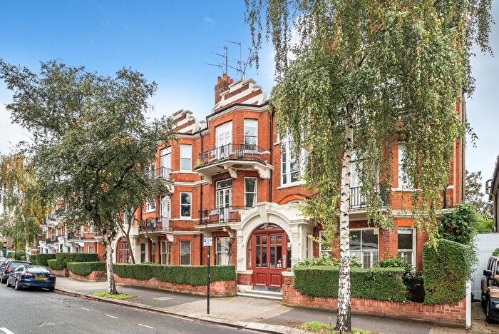 3 Bedroom Flat To Rent In Stamford Brook Avenue, London, W6