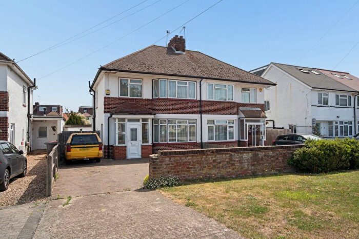 3 Bedroom Semi Detached House For Sale In Haymill Road, Slough, SL1