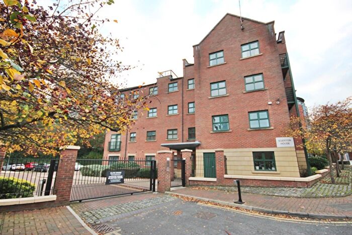 2 Bedroom Flat To Rent In Slate Wharf, Manchester, M15