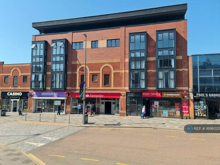 1 Bedroom Flat To Rent In Madison Court, Hemel Hempstead, HP1