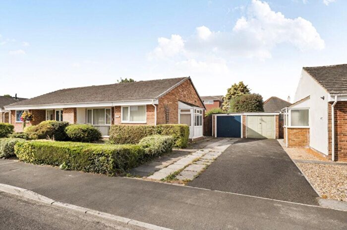 2 Bedroom Semi-Detached Bungalow For Sale In Damask Way, Warminster, BA12