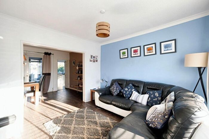 3 Bedroom Semi-Detached House For Sale In Weymouth Road, Eccles, M30
