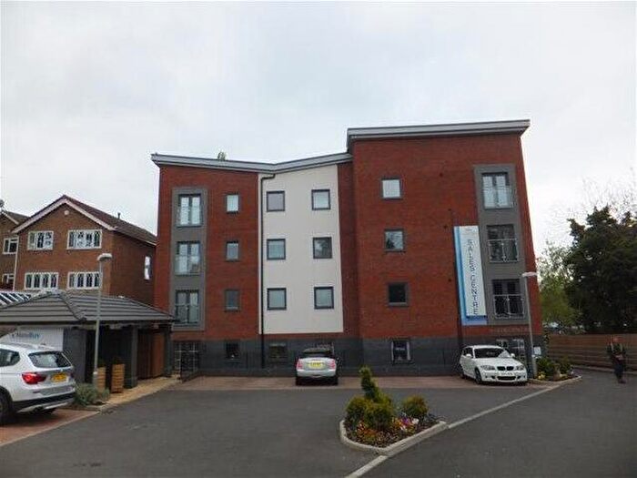 1 Bedroom Flat To Rent In A Lichfield Road, Four Oaks, Sutton Coldfield, B74