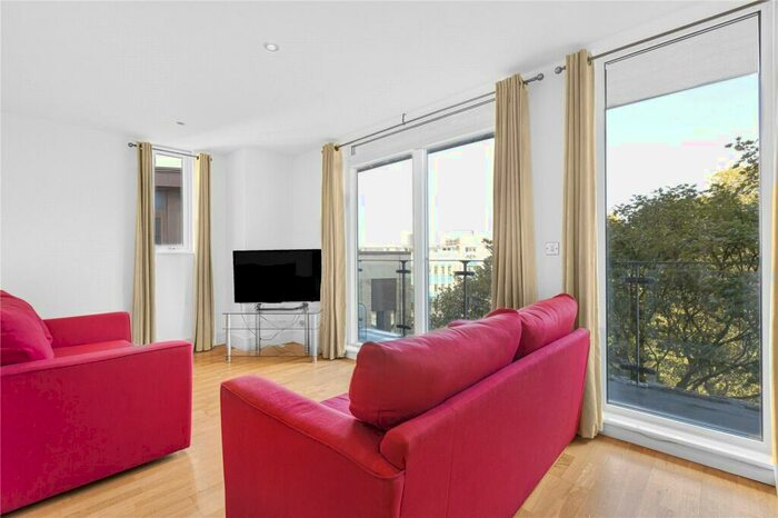 2 Bedroom Apartment To Rent In Wharf Lane, London, E14