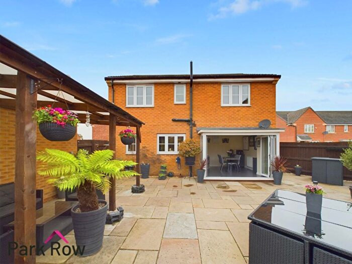 4 Bedroom Detached House For Sale In Southlands Close, South Milford, Leeds, LS25