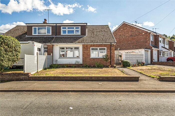 3 Bedroom Bungalow For Sale In Lyndhurst Drive, Kidderminster, Worcestershire, DY10