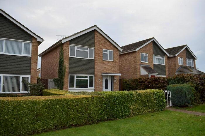 3 Bedroom Detached House To Rent In Eden Walk, Bletchley, Milton Keynes, MK3