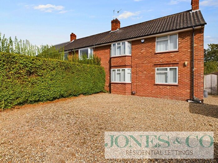 3 Bedroom Semi-Detached House To Rent In St. Andrews Way, Blofield, Norwich, NR13