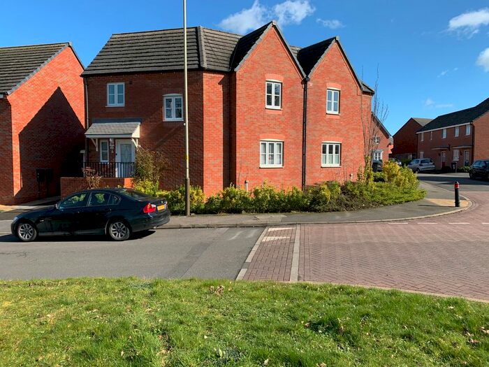 3 Bedroom Semi-Detached House To Rent In Thornborough Way, Leicester, LE5