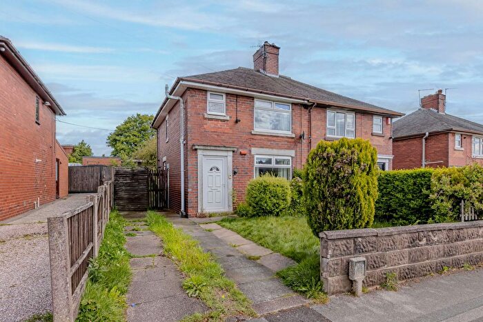 3 Bedroom Semi-detached House For Sale In Waterhead Road, Stoke-On-Trent, ST3