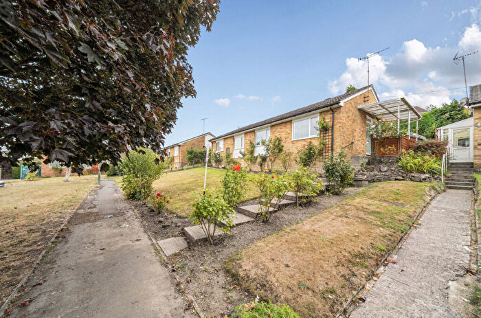 2 Bedroom Bungalow For Sale In Kennet Close, Warminster, BA12