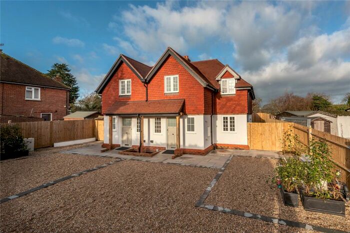 3 Bedroom Semi-Detached House For Sale In Dawes Green, Leigh, Reigate, Surrey, RH2