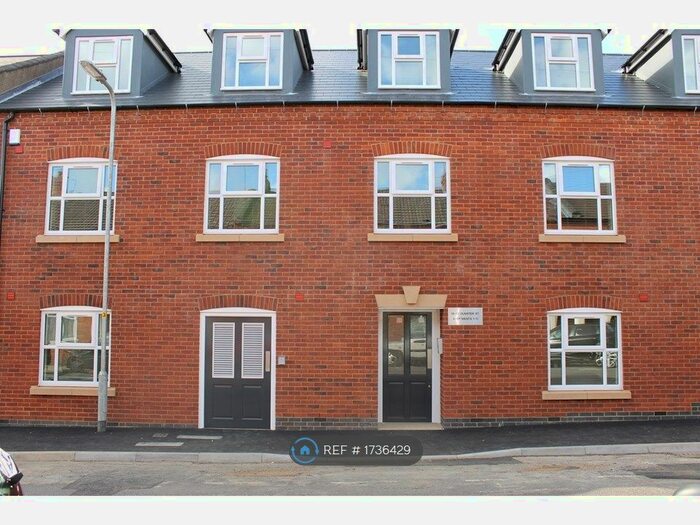 1 Bedroom Flat To Rent In Dunster Street, Northampton, NN1