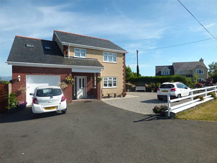 4 Bedroom Detached House For Sale In Brynteg, Benllech, Anglesey, Sir Ynys Mon, LL78
