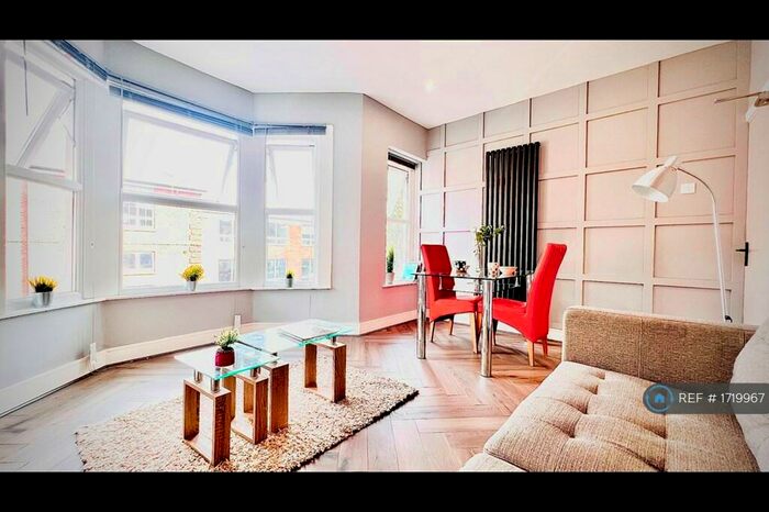 1 Bedroom Flat To Rent In New Zealand Road, Cardiff, CF14