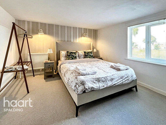 3 Bedroom Detached House For Sale In Drove Road, Shepeau Stow, PE12