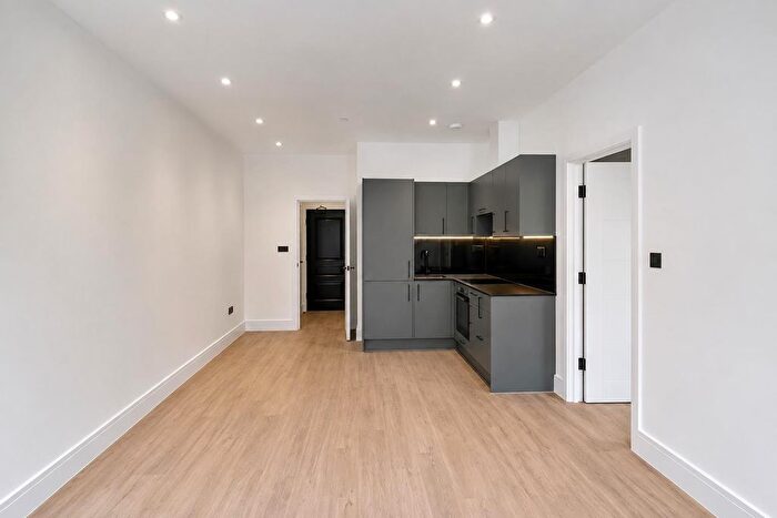 1 Bedroom Flat To Rent In St. Johns Street, Colchester, CO2