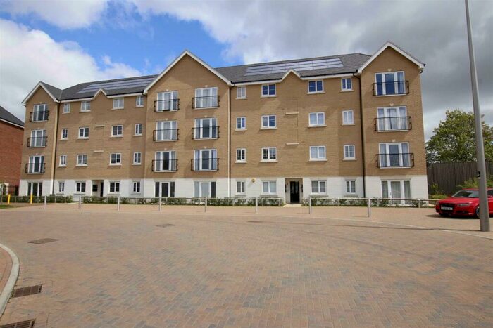 2 Bedroom Apartment To Rent In Rowditch Furlong, Redhouse Park, MK14