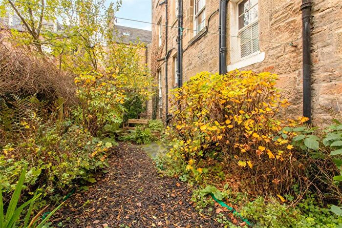 1 Bedroom Apartment For Sale In Gayfield Street, Edinburgh, Midlothian, EH1
