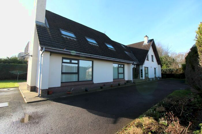 2 Bedroom Flat To Rent In Thornleigh Court, Lisburn, County Down, BT28