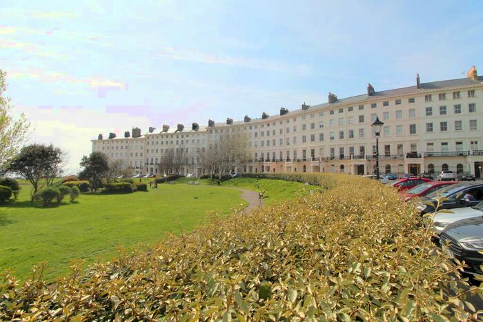 1 Bedroom Flat To Rent In Adelaide Crescent, Hove, BN3