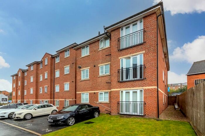 2 Bedroom Flat To Rent In Langdale Court, Oakwell, Barnsley, S71