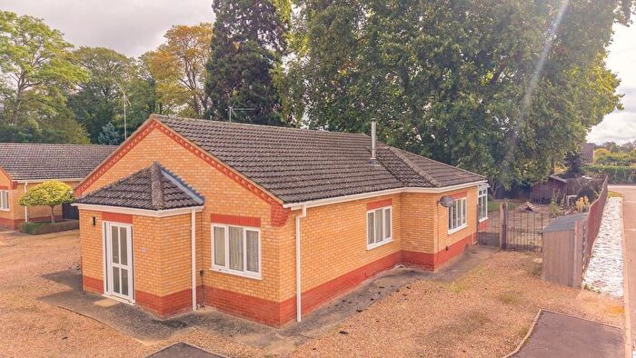 3 Bedroom Detached Bungalow For Sale In Glebe Close, Gorefield, Cambridgeshire, PE13